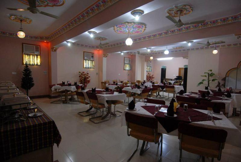 Hotel Babu Heritage Bikaner Ngoại thất bức ảnh